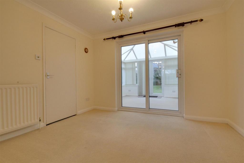 Dining room .jpg