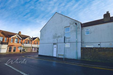 1 bedroom apartment to rent, Canterbury Street Gillingham ME7