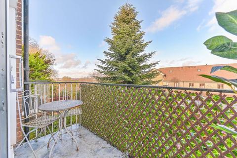 undefined, Knighton Close, South Croydon, CR2