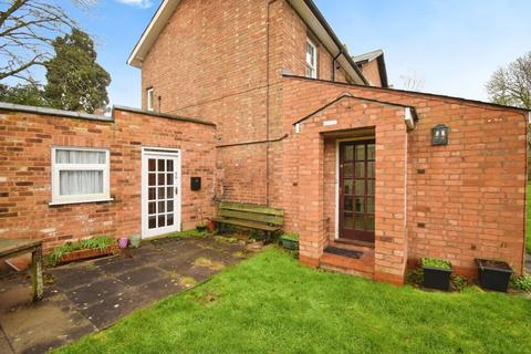 3 bedroom semi-detached house for sale, Leamington Road, Southam CV47