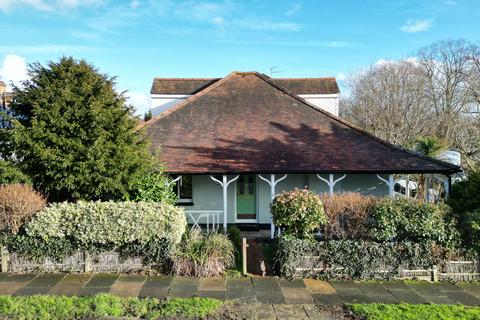 undefined, Kingswood Chase, Leigh-on-sea, SS9