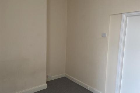 1 bedroom flat to rent, Trafalgar Square, Scarborough, YO12