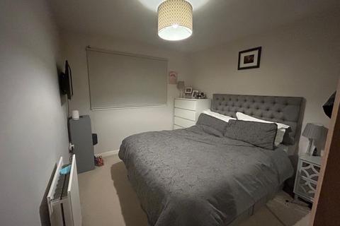 2 bedroom flat to rent, Saucel Cresent, Paisley, PA1