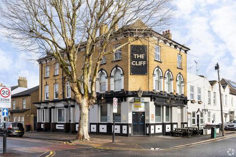 Pub to rent, 48 Hamlet Rd Southend-On-Sea SS1 1HH