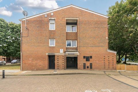 1 bedroom flat for sale, Hevelius Close, Greenwich, London, SE10