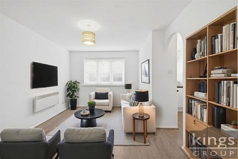 1 bedroom flat for sale, Waddington Close, Enfield