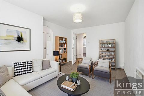 1 bedroom flat for sale, Waddington Close, Enfield