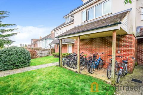 2 bedroom flat to rent, Beaumont Court, The Avenue, OX1