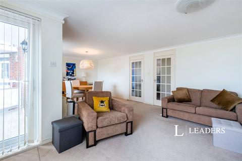 2 bedroom flat to rent, Grove Road, Bournemouth, Dorset, BH1