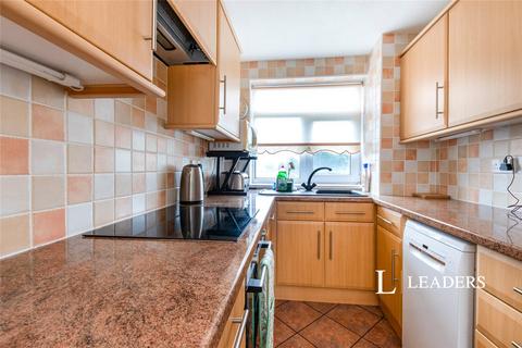 2 bedroom flat to rent, Grove Road, Bournemouth, Dorset, BH1
