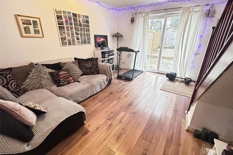 2 bedroom terraced house to rent, Hedley Gardens, Hedge End, Southampton, SO30