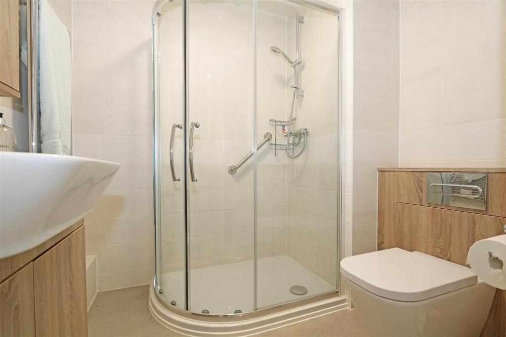 Ensuite.jpg