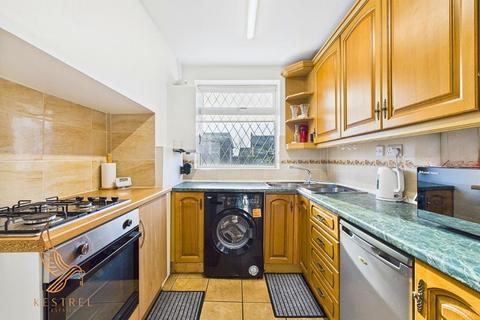 3 bedroom semi-detached house for sale, Eastfield Crescent, Leeds LS26