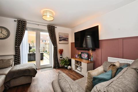 2 bedroom terraced house for sale, Brockwell Park, Kingswood, Hull
