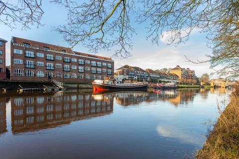 2 bedroom flat for sale, Clementhorpe, York, YO23