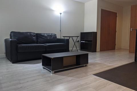 Studio to rent, Sinope, 26 Ryland Street