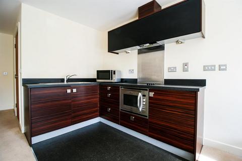 Studio to rent, Sinope, 26 Ryland Street