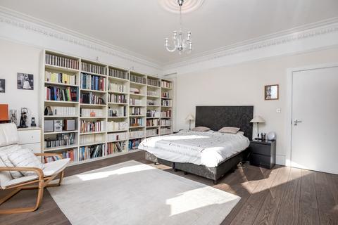 4 bedroom flat to rent, West End Lane, West Hampstead, London, NW6