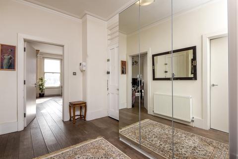 4 bedroom flat to rent, West End Lane, West Hampstead, London, NW6