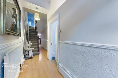 Vernham Road, Plumstead