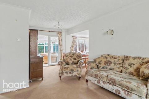 undefined, Trinity Close, Bedford