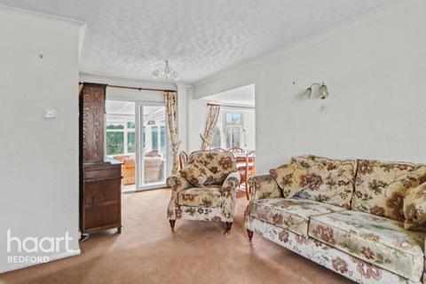 undefined, Trinity Close, Bedford