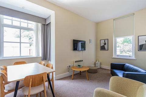 2 bedroom apartment to rent, Cathedral Road, Cardiff CF11