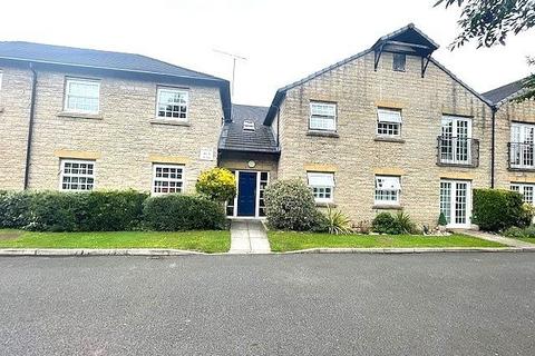 2 bedroom flat for sale, Redfield Croft, Leigh