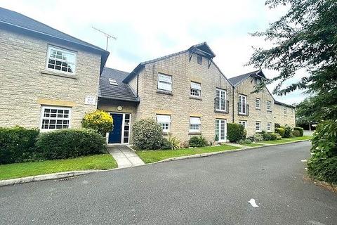 2 bedroom flat for sale, Redfield Croft, Leigh