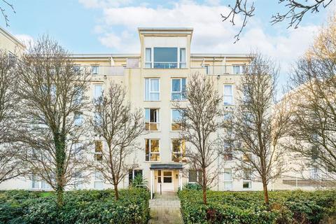 1 bedroom flat to rent, Melliss Avenue, Kew TW9