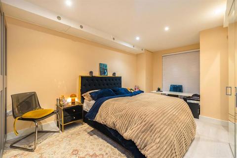 1 bedroom flat to rent, Melliss Avenue, Kew TW9