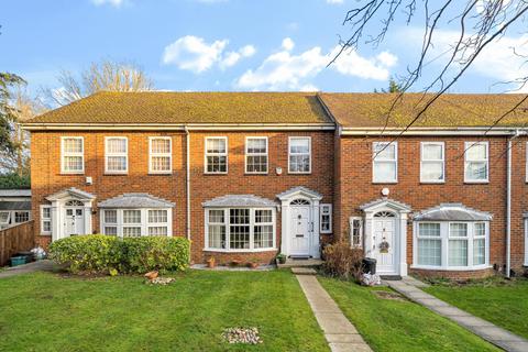 2 bedroom house for sale, Rising Hill Close, Northwood, Middlesex