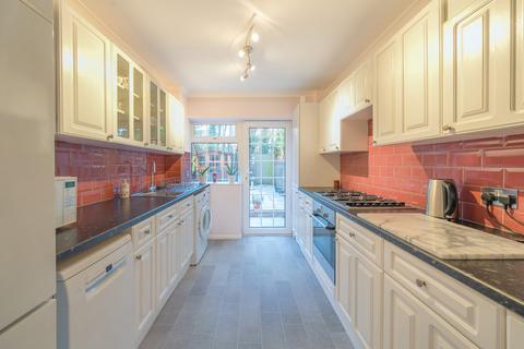 2 bedroom house for sale, Rising Hill Close, Northwood, Middlesex