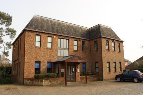 Office to rent, 54 Queen St Horsham RH13 5AD