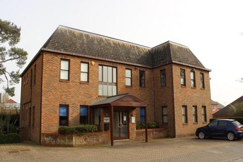 Office to rent, 54 Queen St Horsham RH13 5AD