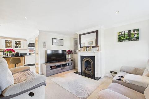 3 bedroom end of terrace house for sale, Mountsfield Close, Stanwell Moor, TW19