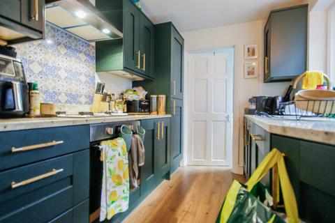 2 bedroom terraced house to rent, Bull Street, Birmingham B17