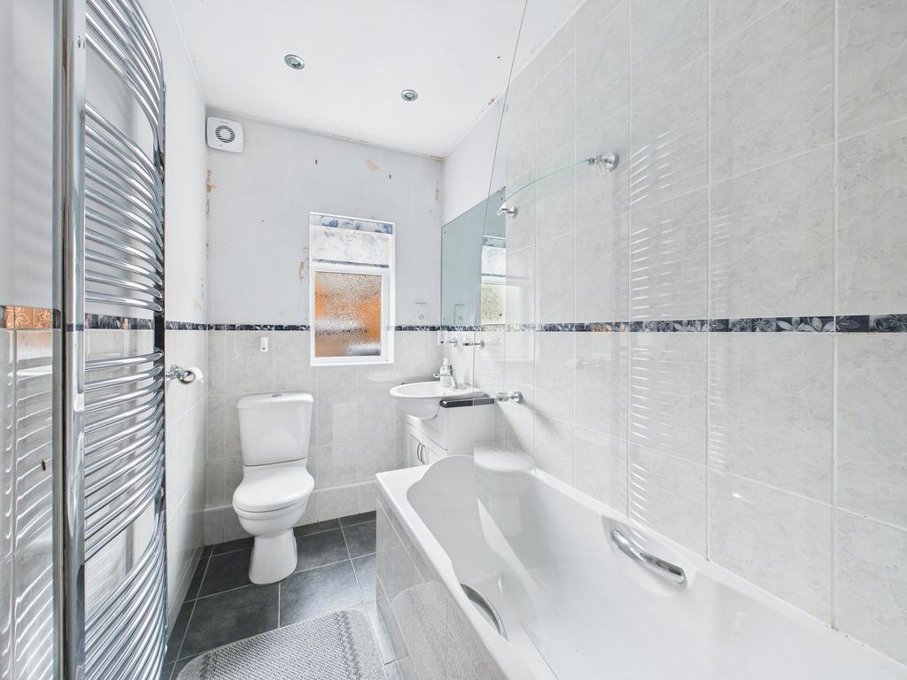 Ground Floor Bathroom