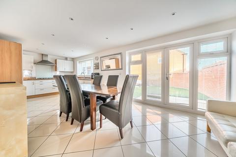 4 bedroom detached house for sale, Redwing Croft, Lower Stondon, Henlow, SG16