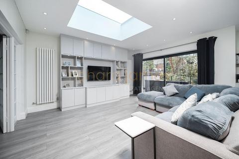 undefined, Limes Avenue, Mill Hill, NW7