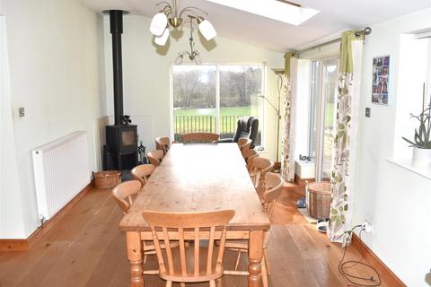 5 bedroom detached house for sale, Station Drive, Ripon