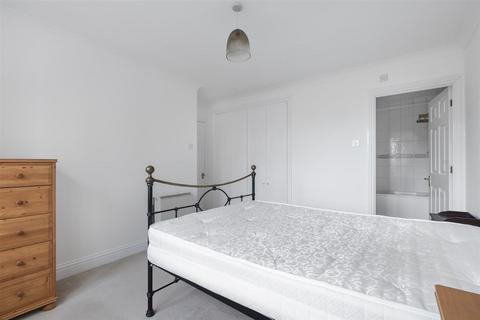 2 bedroom apartment to rent, Rainbow Quay, Surrey Quays SE16