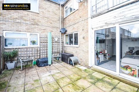 2 bedroom flat for sale, Northdown Road, Hatfield