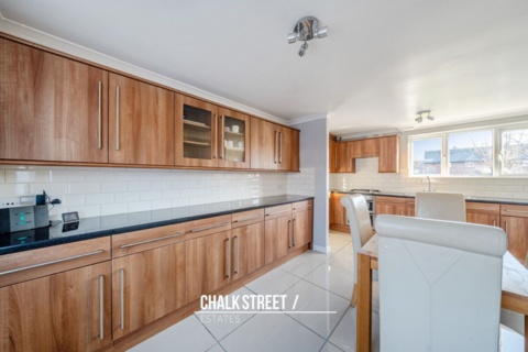 3 bedroom semi-detached house for sale, Moultrie Way, Upminster, RM14