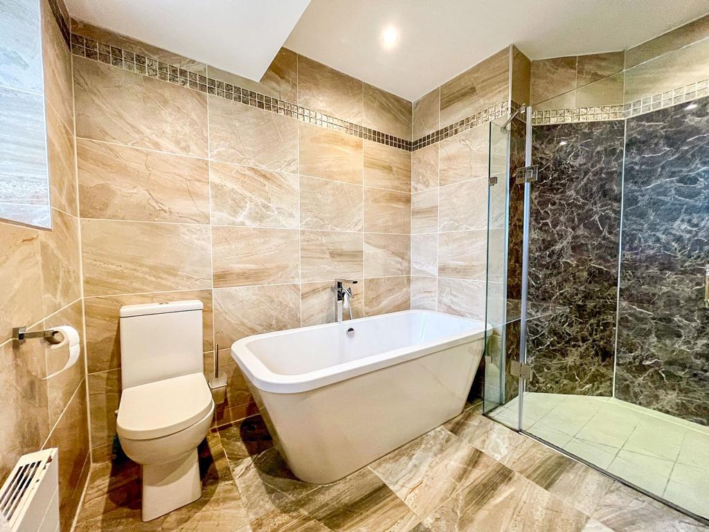 Master En-suite