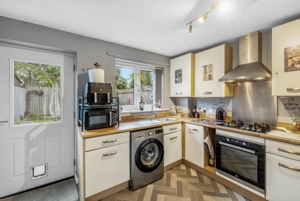 27 Arnhem Way (Spalding)-10