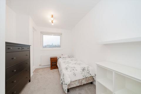 3 bedroom flat for sale, Abbots Manor, London SW1V