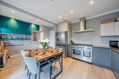 3 bedroom end of terrace house for sale, Cobham Avenue, New Malden, Surrey, KT3