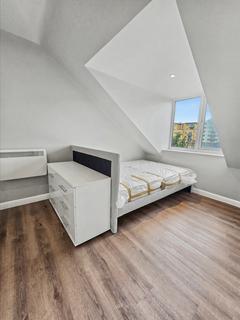 1 bedroom house of multiple occupation to rent, Westland Road, Watford, Hertfordshire