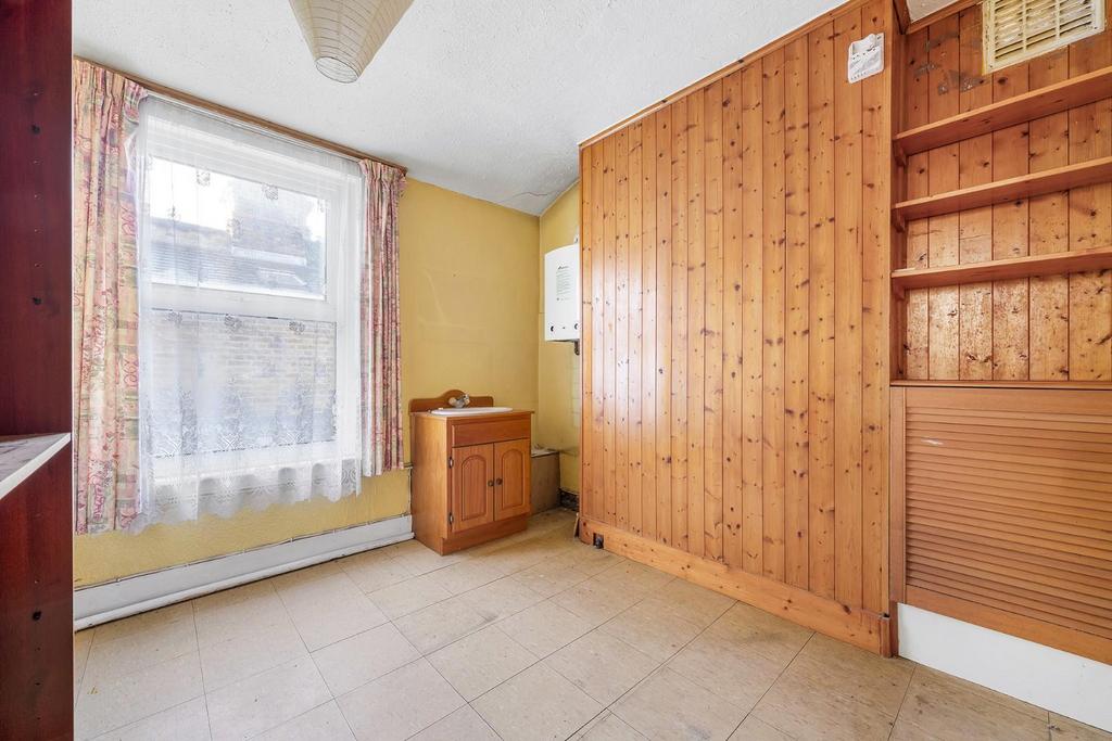 Bedroom 3.JPG